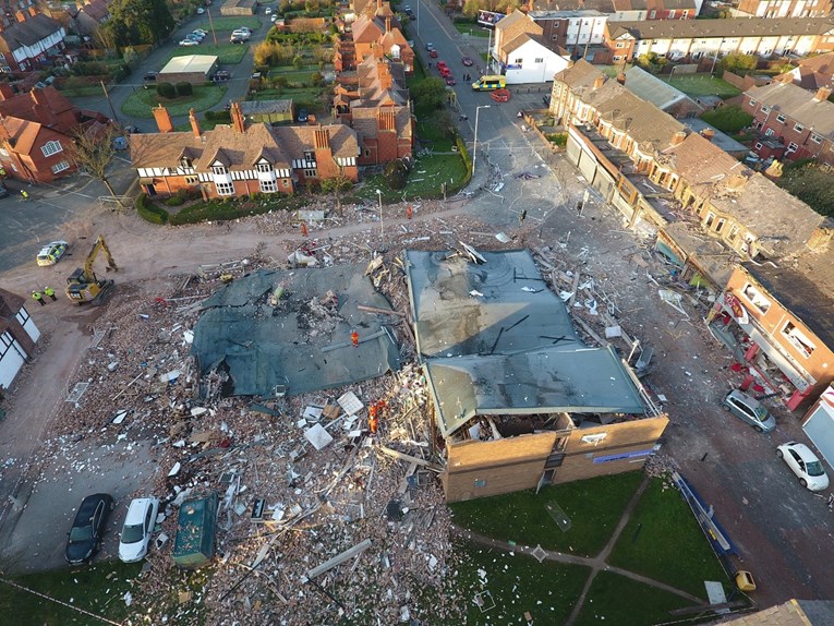 U urušavanju nekoliko zgrada kod Liverpoola ozlijeđene najmanje 34 osobe