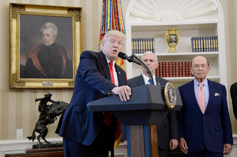 Trump: Moja će administracija zaustaviti krađu američkog blagostanja