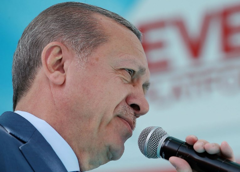 ERDOGAN PROGLASIO POBJEDU Dobiva apsolutnu moć, evo što to znači za Tursku