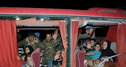 Završila najveća evakuacija opkoljenih mjesta u Siriji, Asad za napad na konvoj optužio al-Nusru