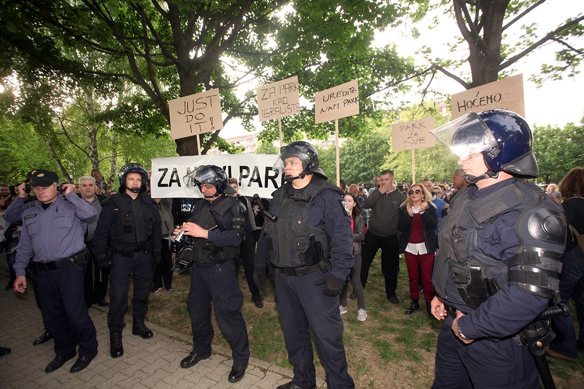 JUTRO NA SAVICI "Sve je mirno, nema radnika, bagera, niti naznaka da će radovi biti nastavljeni"