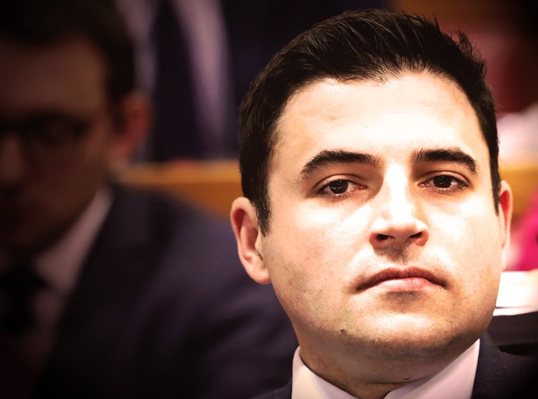 ANKETA Treba li Bernardić otići iz fotelje šefa SDP-a?