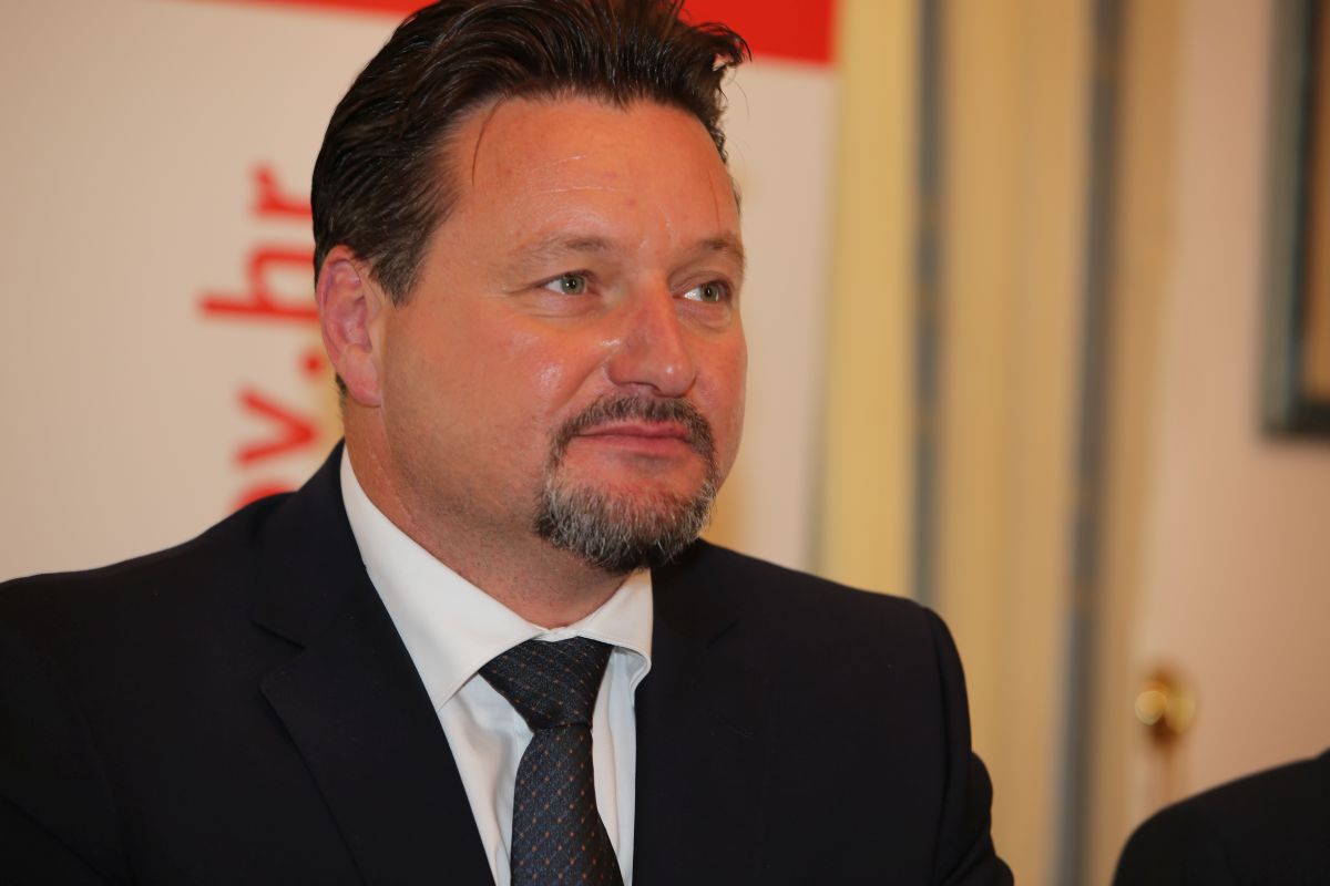 Kuščević: Vlada uskoro odlučuje o ploči s ustaškim pozdravom