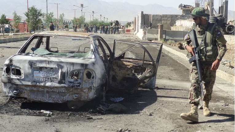 Sedamnaest mrtvih u eksploziji bombe na sprovodu u istočnom Afganistanu