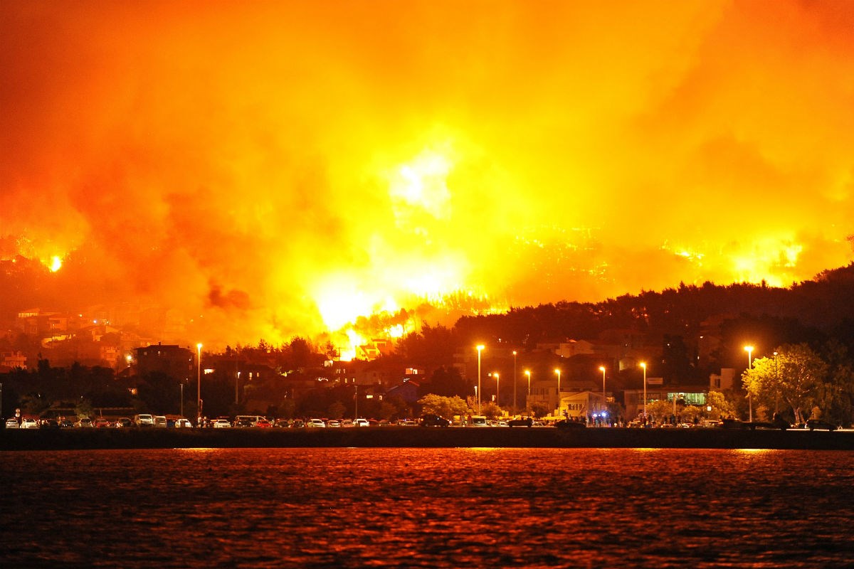 TEŠKA 24 SATA ZA HITNU KOD SPLITA Odrađeno 70 intervencija: Opekline, trovanja dimom...