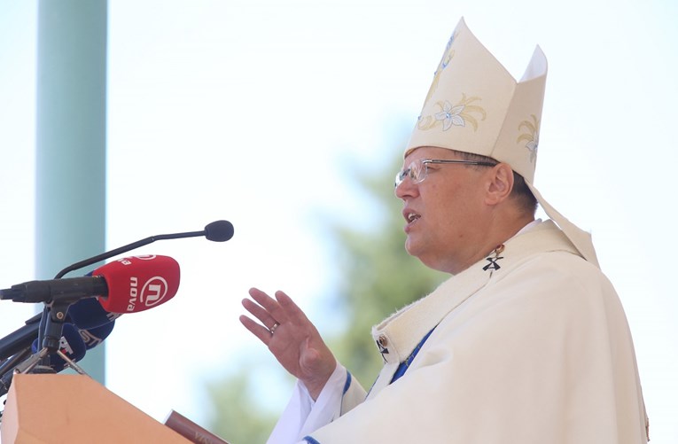 Šef Vijeća Hrvatske biskupske konferencije: Tko je za vjeronauk u školi, taj je za čovjeka