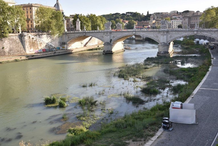 Suša pogodila Rim, uvodi se redukcija vode za građane