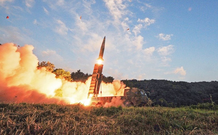 Južna Koreja upozorila: Sjeverna Koreja je spremna lansirati projektil dugog dometa