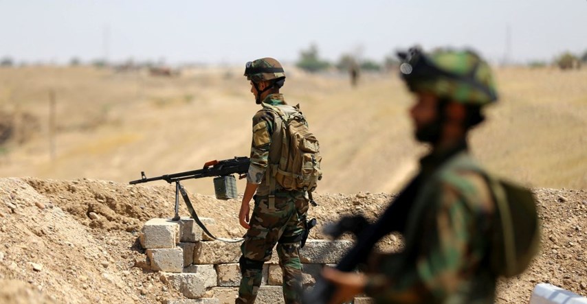 Irak napao uporište Islamske države na granici sa Sirijom