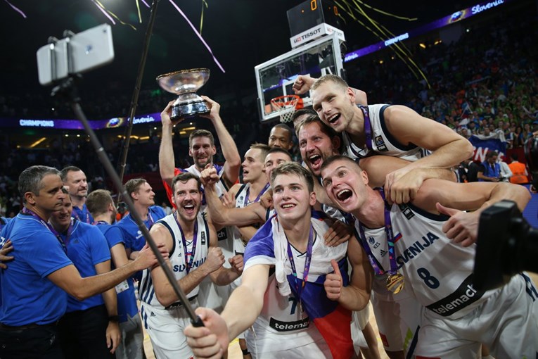 EUFORIJA U SLOVENIJI "Razbili smo mit, a u finalu i pravu košarkašku naciju"