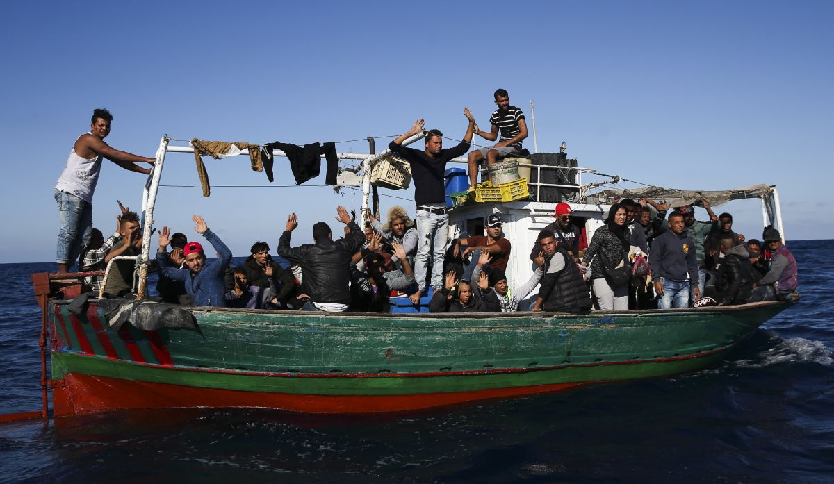Broj migranata koji dolaze u Europu se prepolovio