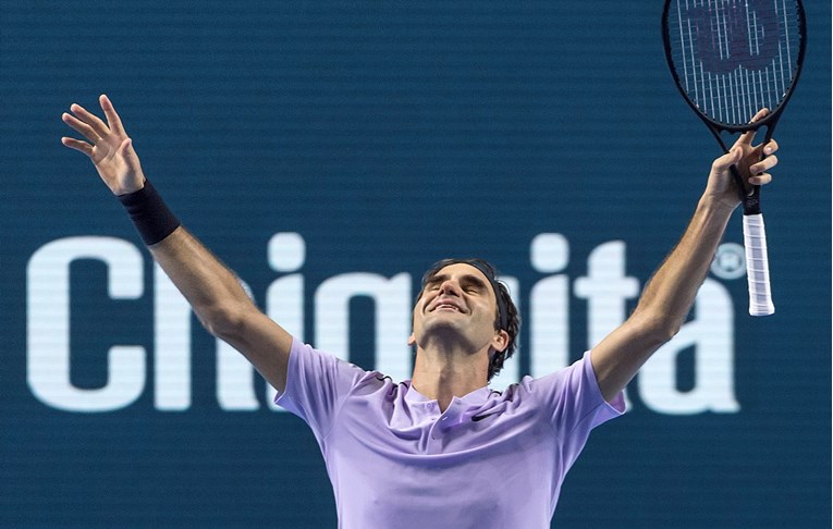 Federer osvojio turnir i približio se Rafi pa iznenadio planovima za kraj sezone