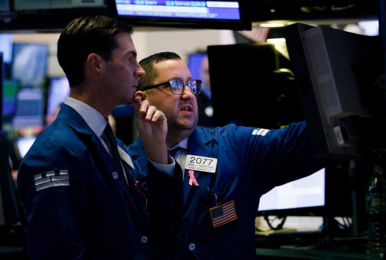 Wall Street zabilježio nove rekorde, europske burze pale
