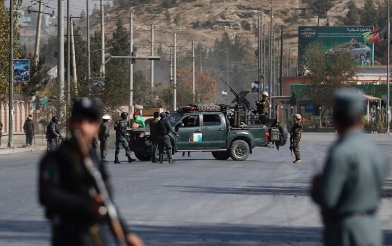 ISIS preuzeo odgovornost za napad bombaša samoubojice u centru Kabula