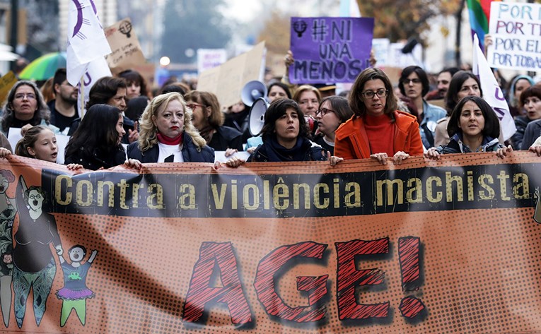 NE JE NE Tisuće žena prosvjedovalo na ulicama europskih gradova