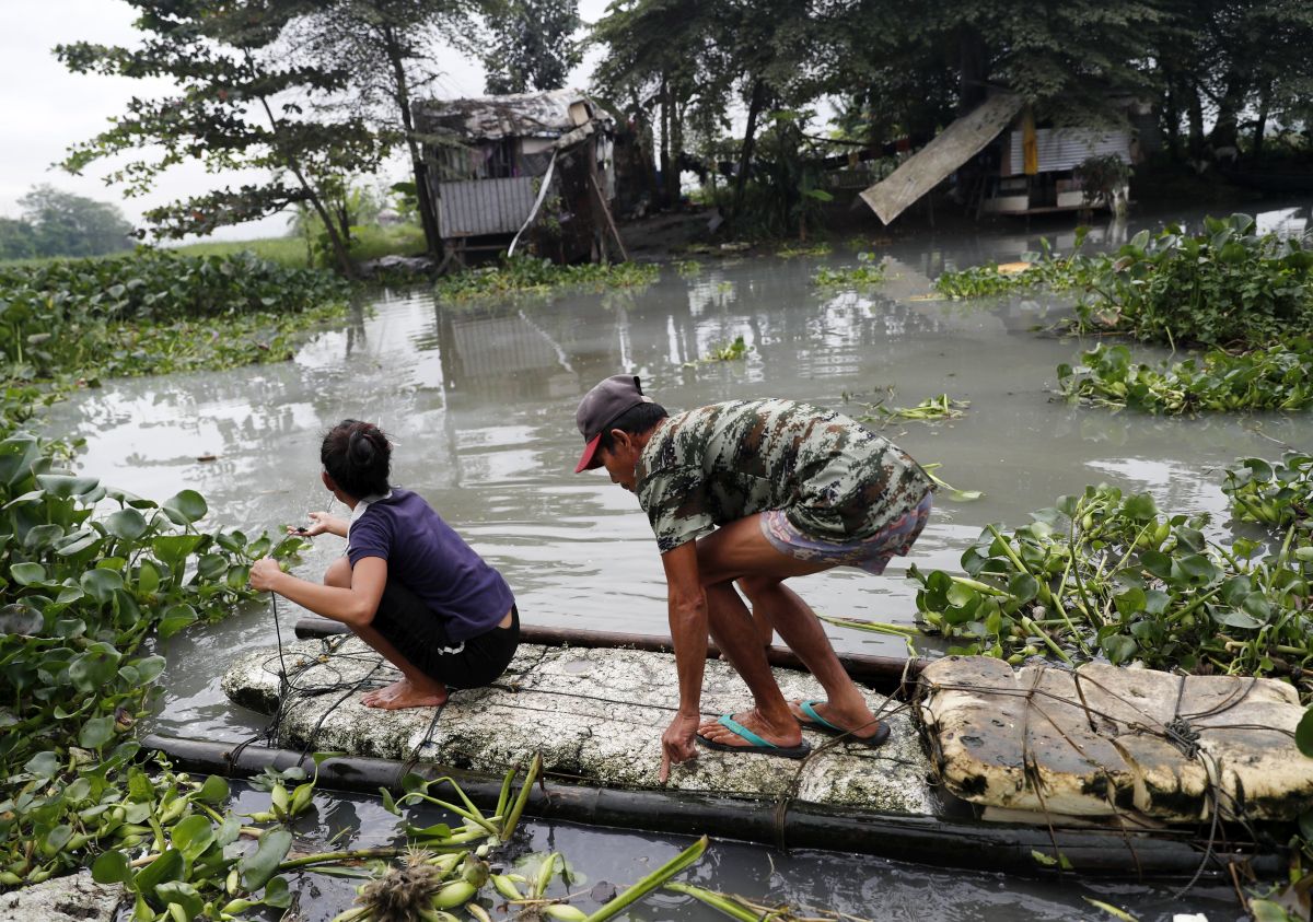 Tajfun poharao Filipine, najmanje 200 mrtvih, 140 nestalih i 70.000 raseljenih