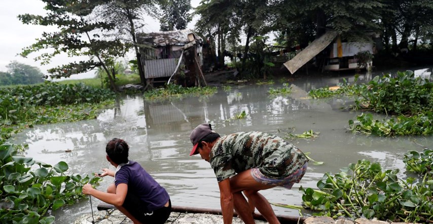Tajfun poharao Filipine, najmanje 200 mrtvih, 140 nestalih i 70.000 raseljenih