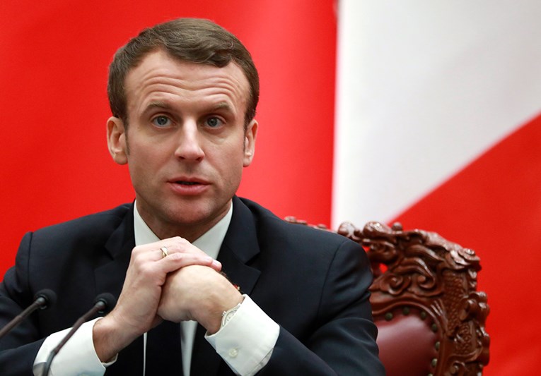 Francuski predsjednik prijeti napadom na sirijski režim