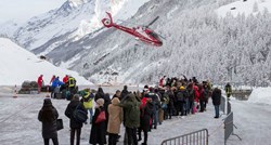 Počela evakuacija zarobljenih turista sa skijališta u Švicarskoj, za spas plaćaju 200 franaka