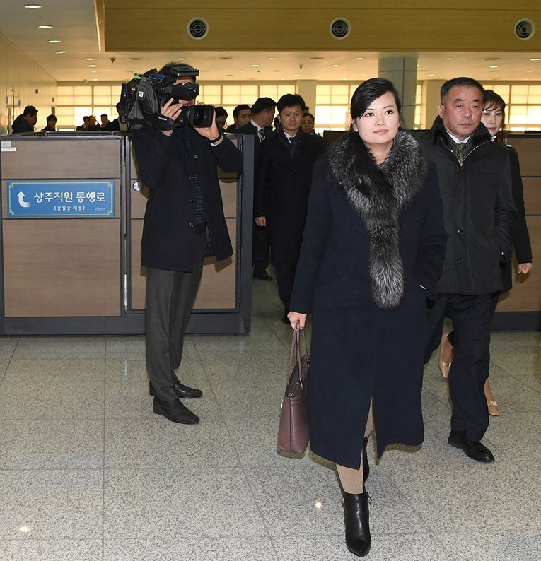 Sjevernokorejsko izaslanstvo stiglo u Južnu Koreju, prvi put u četiri godine, predvodi ga popularna pjevačica