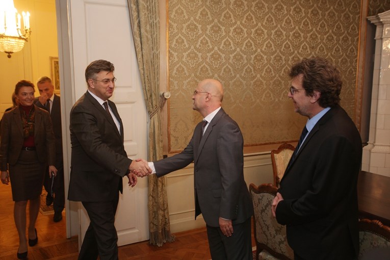 Plenković se sastao s predstavnicima hrvatske manjine u Srbiji