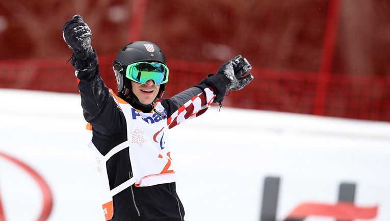 Prva medalja za Hrvatsku: Paraolimpijac Bruno Bošnjak osvojio broncu u snowboardu