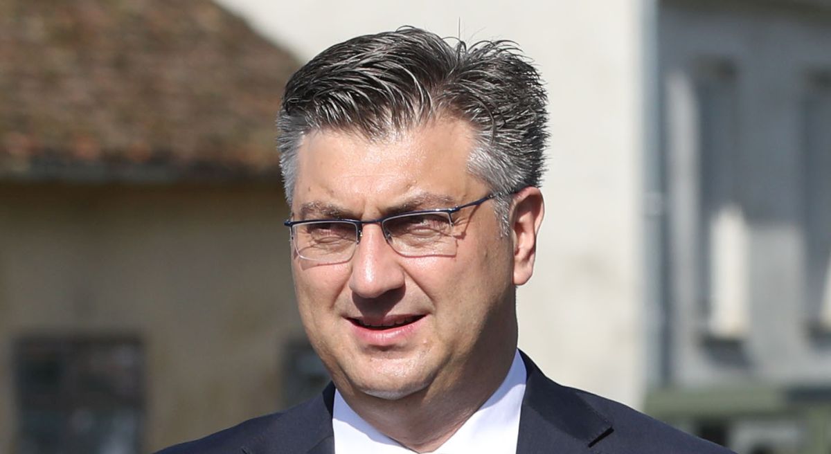 Plenković u Okučanima: Hrvatska i Srbija su dva svijeta