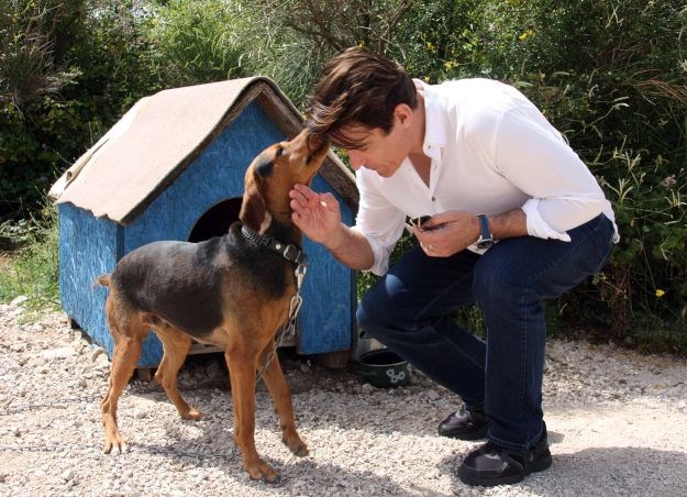 FOTO Goran Višnjić u Dubrovniku dao podršku azilu za pse, doveo je i sinčića Tina