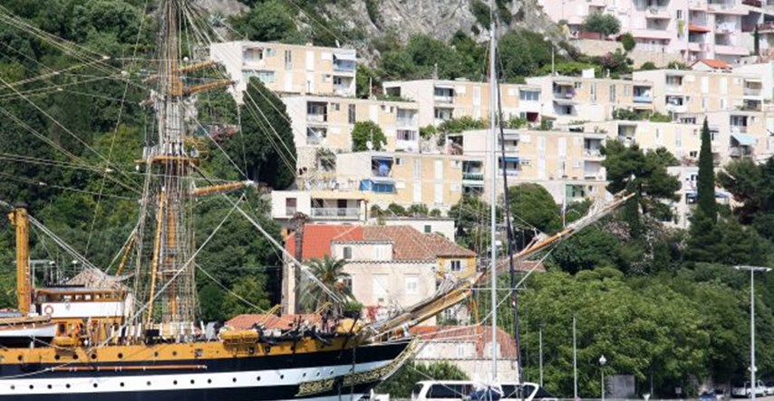 FOTO U Dubrovnik uplovio "najljepši brod na svijetu"