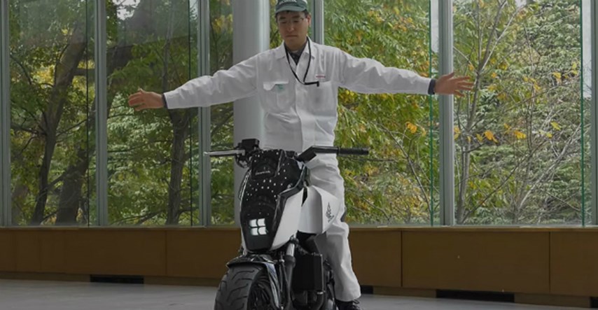 Video: Honda ima motocikl s kojeg ne možete pasti!