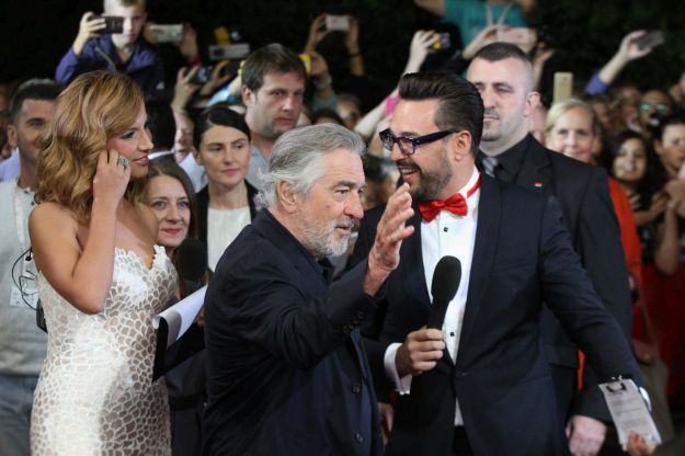 FOTO/VIDEO Robert De Niro probao burek pa oduševio Sarajlije: "Napad na Sarajevo je bila sramota"
