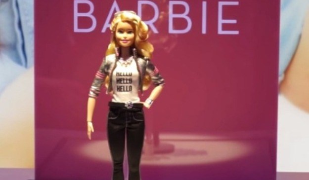 Jezivo ili ono što se čekalo? Barbie sada napokon može pričati!