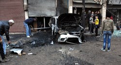 U samoubilačkim napadima u Homsu poginule 42 osobe