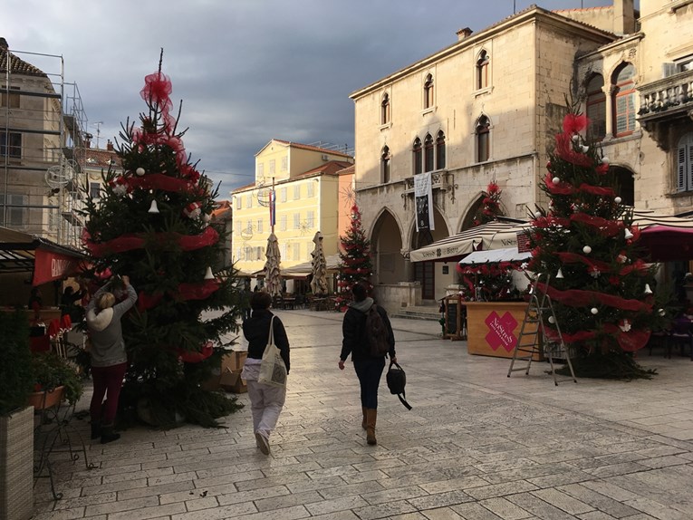 VIDEO Sutra počinje Advent u Splitu, pogledajte što se nudi