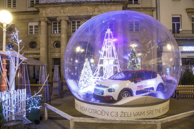 Novi Citroën C3 zvijezda božićne bajke na Trgu bana Jelačića u Zagrebu