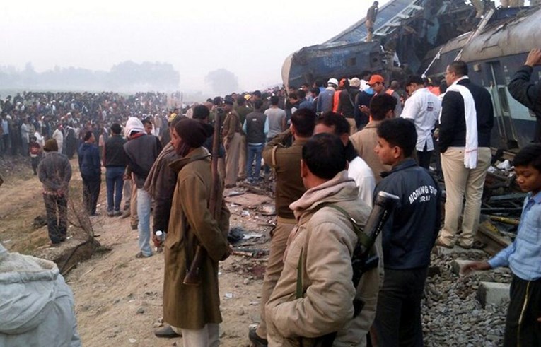 26 mrtvih i 50 ozlijeđenih u željezničkoj nesreći u Indiji
