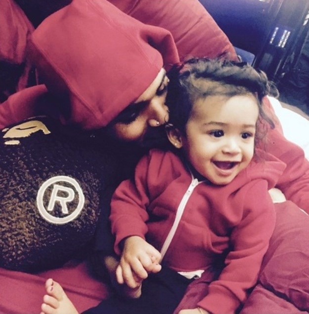 Chris Brown po prvi put pozirao sa svojom preslatkom kćerkicom Royalty