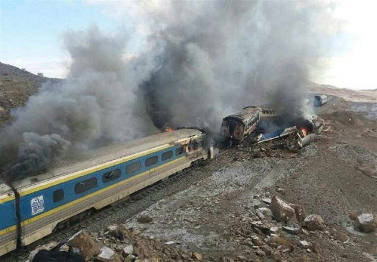 VIDEO U sudaru vlakova u Iranu broj mrtvih narastao na 31, mogao bi biti i veći