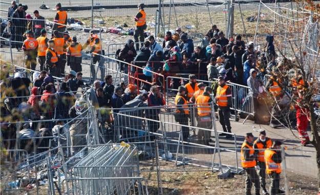 Kroz Sloveniju prošlo 255.000 izbjeglica i migranata, vlakom ušlo novih 3100 ljudi