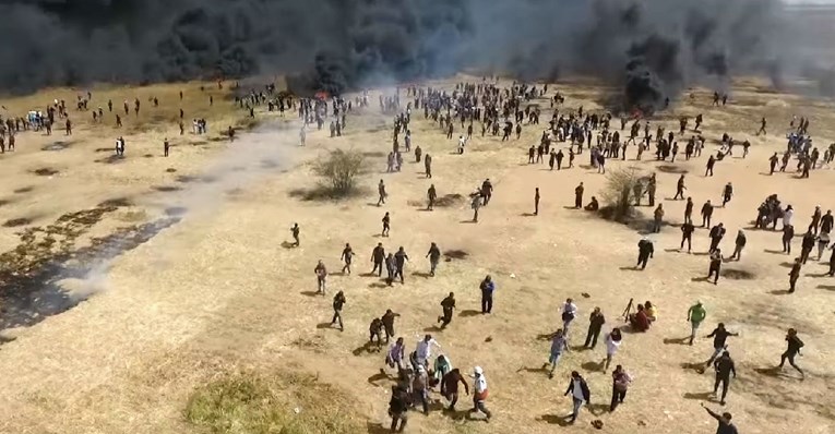 Krvavi sukobi na granici Izraela i Gaze, poginuo Palestinac, više od 200 ranjenih