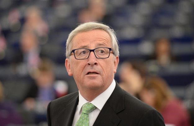 Juncker zabrinut, dogovor o migrantima s Turskom nalazi se u opasnosti
