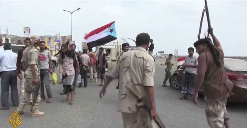 PREVRAT U JEMENU Separatisti zauzeli Aden, premijer zatočen u zgradi vlade