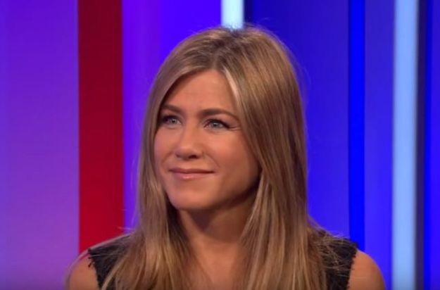 VIDEO Dok su se svi divili njenoj ljepoti, Jennifer Aniston se izblamirala "seksi igračkama"