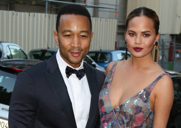 Chrissy Teigen progovorila o problemima sa začećem: Mogli smo imati djecu prije 5, 6 godina