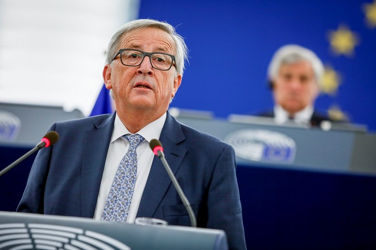 Juncker na meti kritika u Sloveniji zbog komentara o graničnom sporu