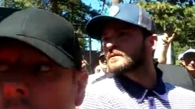Pobrao ćušku: Nepoznati muškarac pokušao ošamariti Justina Timberlakea na golf turniru