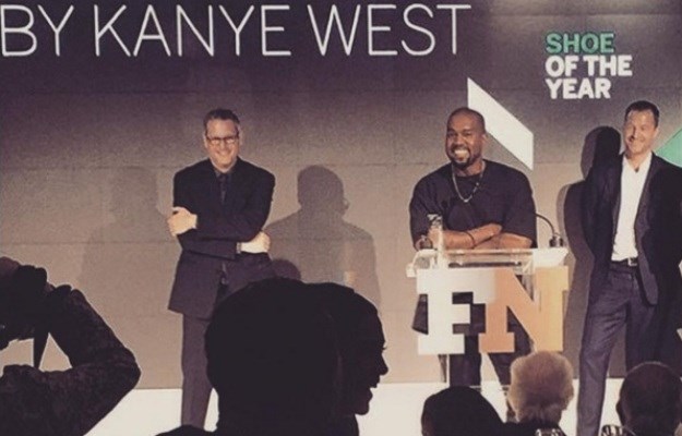 Još jedan razlog za umišljenost: Kanye West dobio nagradu za "Cipelu godine"
