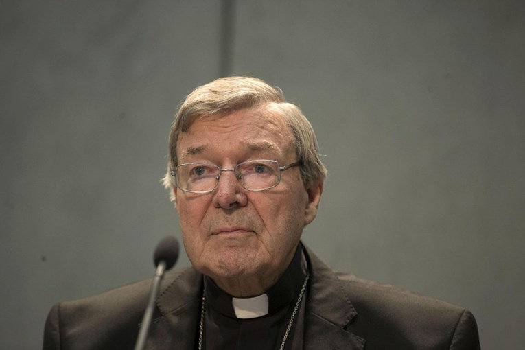 Umjesto smjene, Crkva kardinala optuženog za pedofiliju šalje na dopust