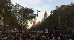 VIDEO, FOTO Opći štrajk zbog policijskog nasilja u Kataloniji: "Van iz Barcelone, fašisti!"
