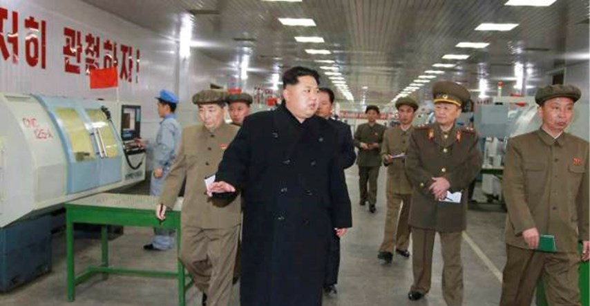 Kim Jong Un je naučio voziti s tri godine, tvrdi novi priručnik za sjevernokorejske učitelje